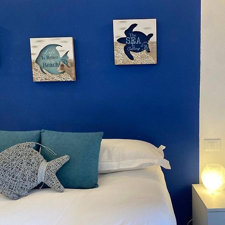 Alla Casa Rosa Al Mare- Centrale A Di Fronte Al Mare- Emozionante- Garage Privato Gratuito A 800 Mt- Aria Condizionata-Wifi ราปาลโล ภายนอก รูปภาพ