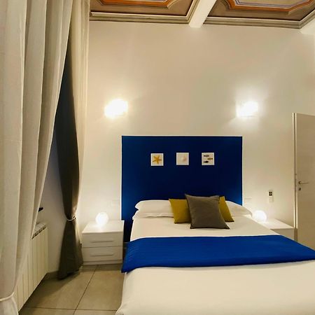 Alla Casa Rosa Al Mare- Centrale A Di Fronte Al Mare- Emozionante- Garage Privato Gratuito A 800 Mt- Aria Condizionata-Wifi ราปาลโล ภายนอก รูปภาพ