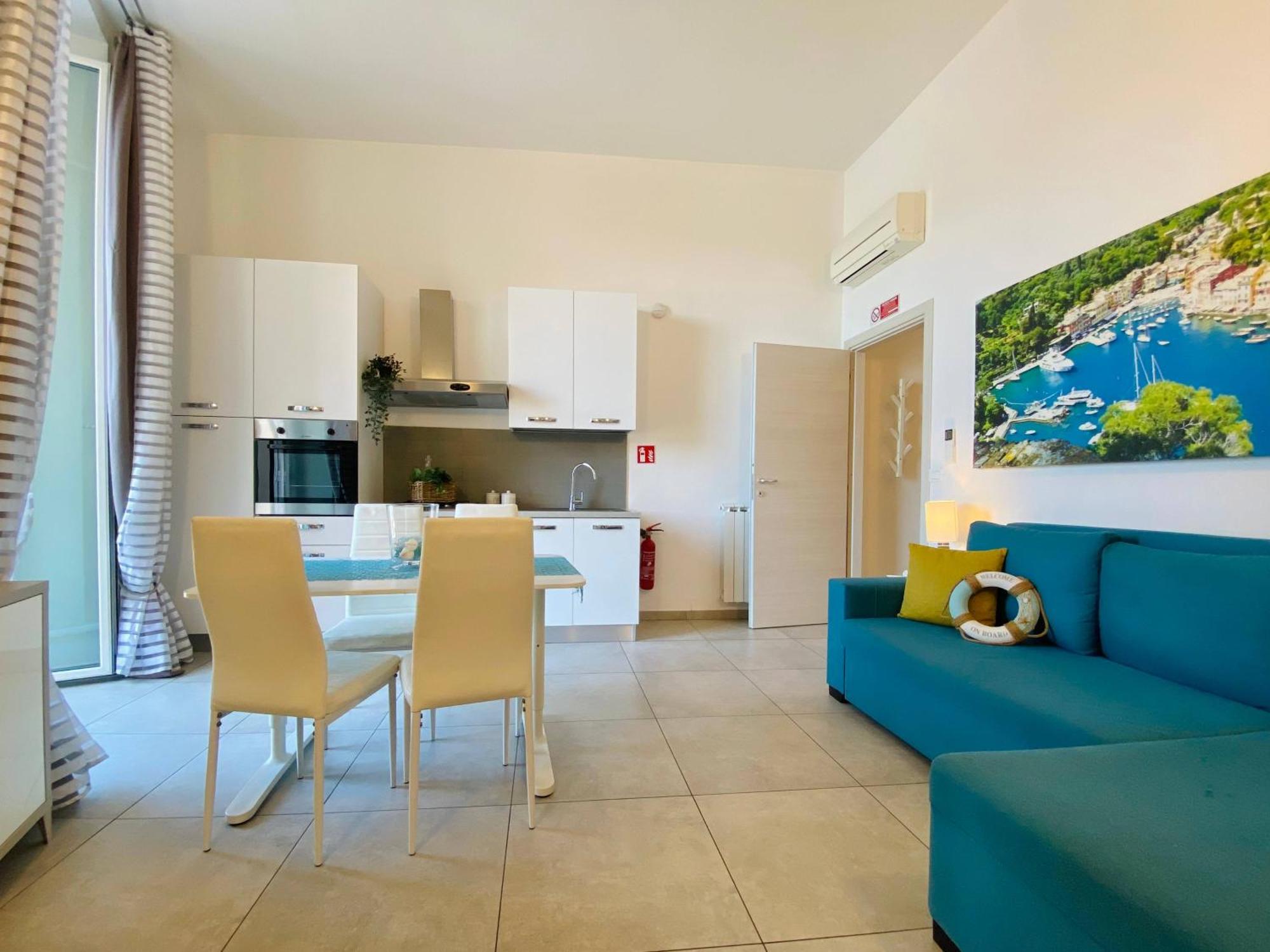 Alla Casa Rosa Al Mare- Centrale A Di Fronte Al Mare- Emozionante- Garage Privato Gratuito A 800 Mt- Aria Condizionata-Wifi ราปาลโล ภายนอก รูปภาพ