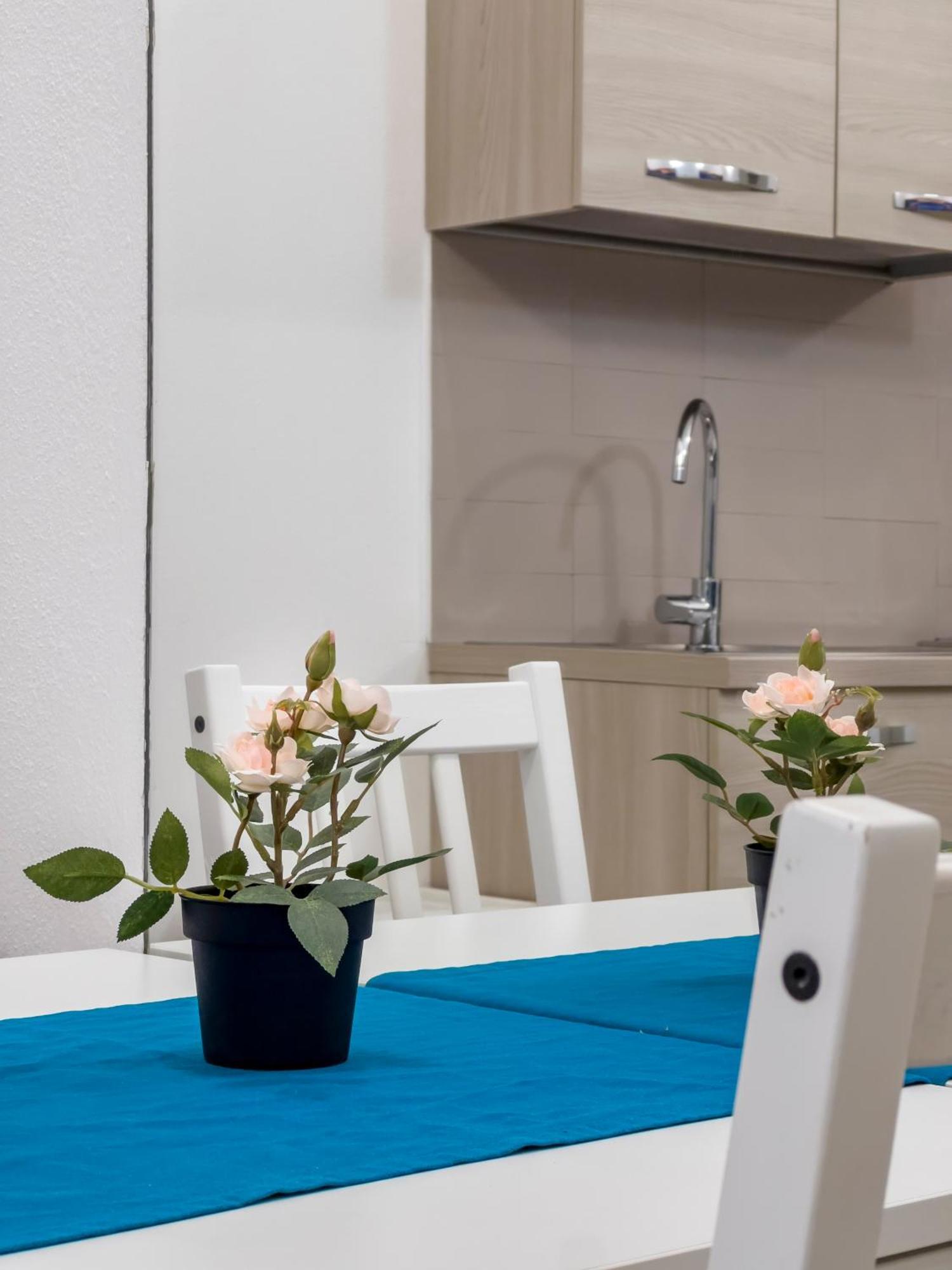 Alla Casa Rosa Al Mare- Centrale A Di Fronte Al Mare- Emozionante- Garage Privato Gratuito A 800 Mt- Aria Condizionata-Wifi ราปาลโล ภายนอก รูปภาพ